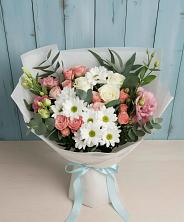 Букет цветов из:  Розы, Лизиантусы и Хризантемы в Кисловодске