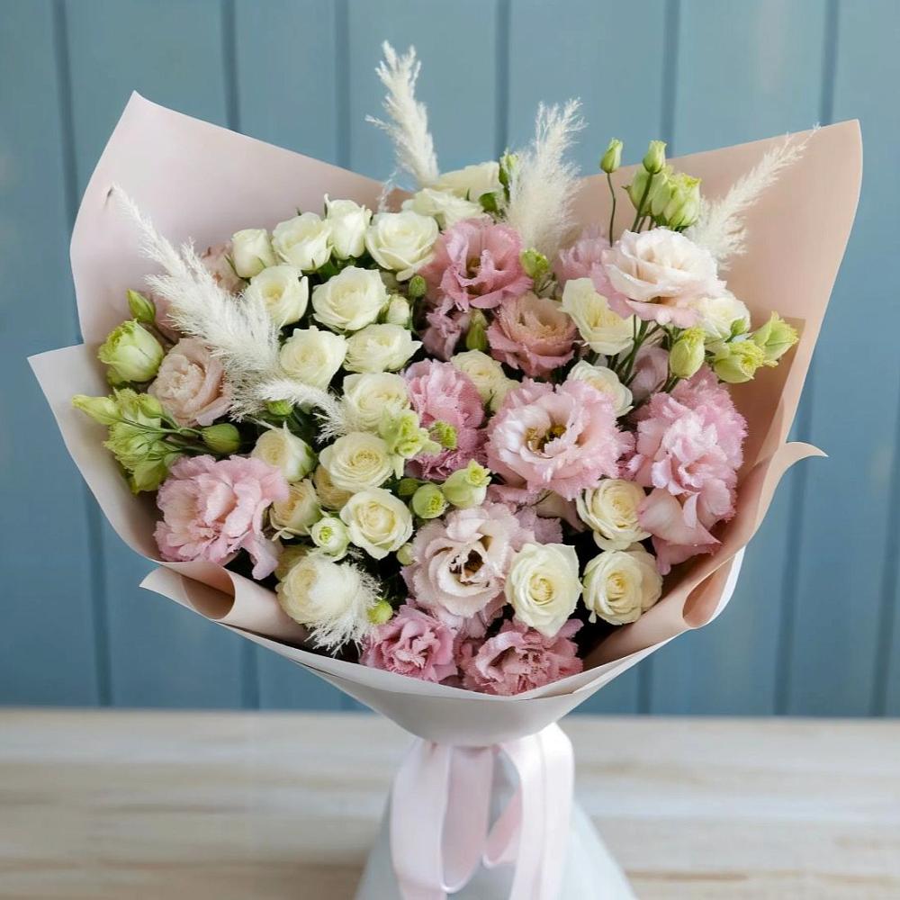 Букет цветов из: Альстромерии и Розы в Кисловодске