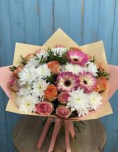 Букет цветов из:  Розы, Герберы и Хризантемы в Кисловодске