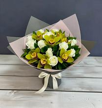 Букет цветов из:  Орхидеи и Розы в Кисловодске