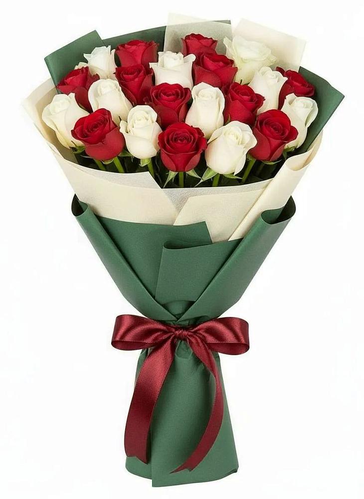 Букет Микс из красных и белых роз в Кисловодске