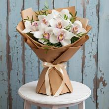 Букет цветов из:  Орхидеи и Розы #REPLACE_PRED# Кисловодске